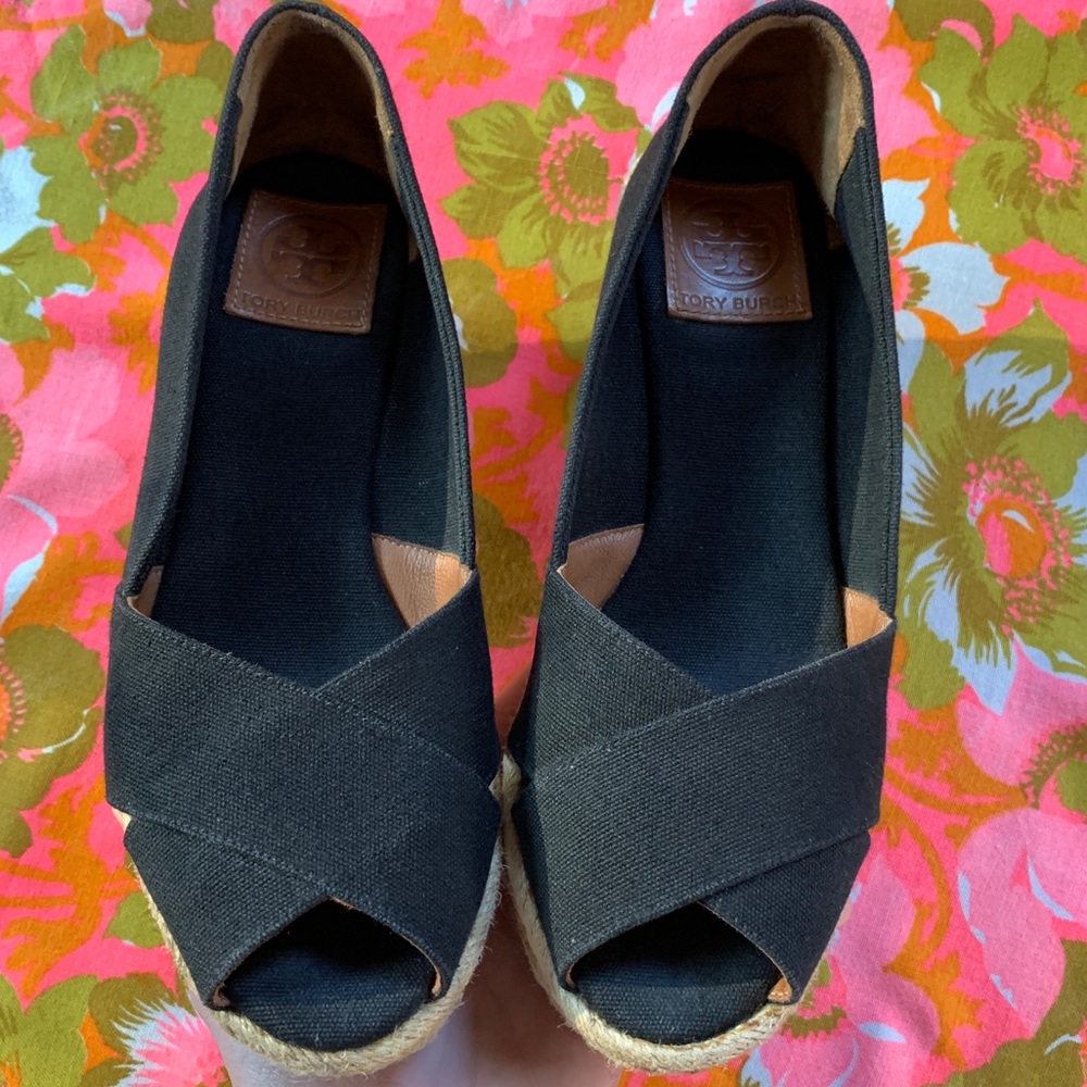 Tory Burch Filipa Wedges - Picture 2 of 8